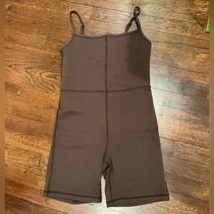 Aritizia Divinity 7” Romper